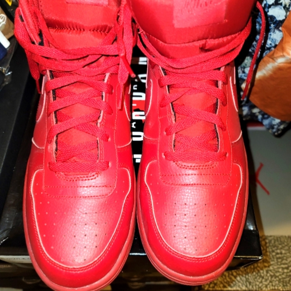 BIG NIKE HIGH DUNKS